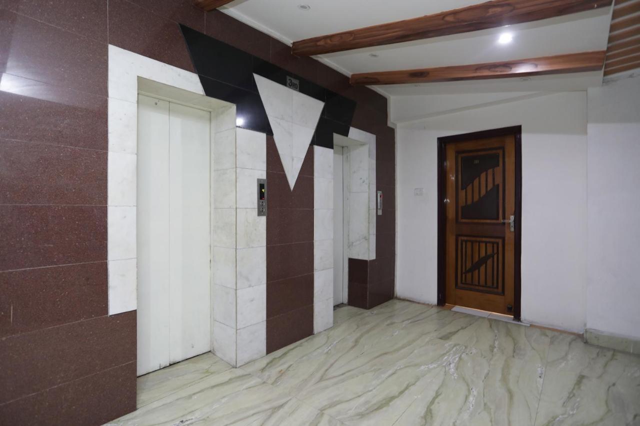 The Gagan Plaza Hotel Kanpur Exteriör bild
