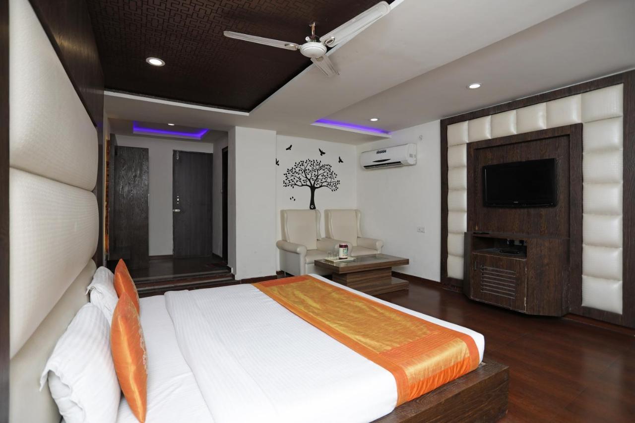 The Gagan Plaza Hotel Kanpur Exteriör bild