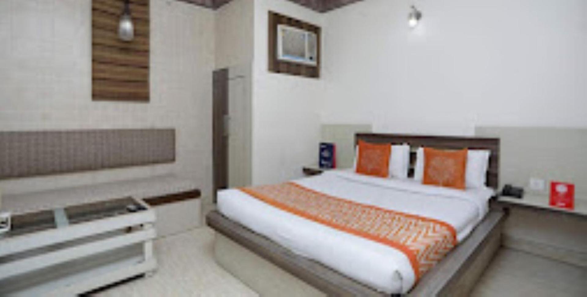 The Gagan Plaza Hotel Kanpur Exteriör bild